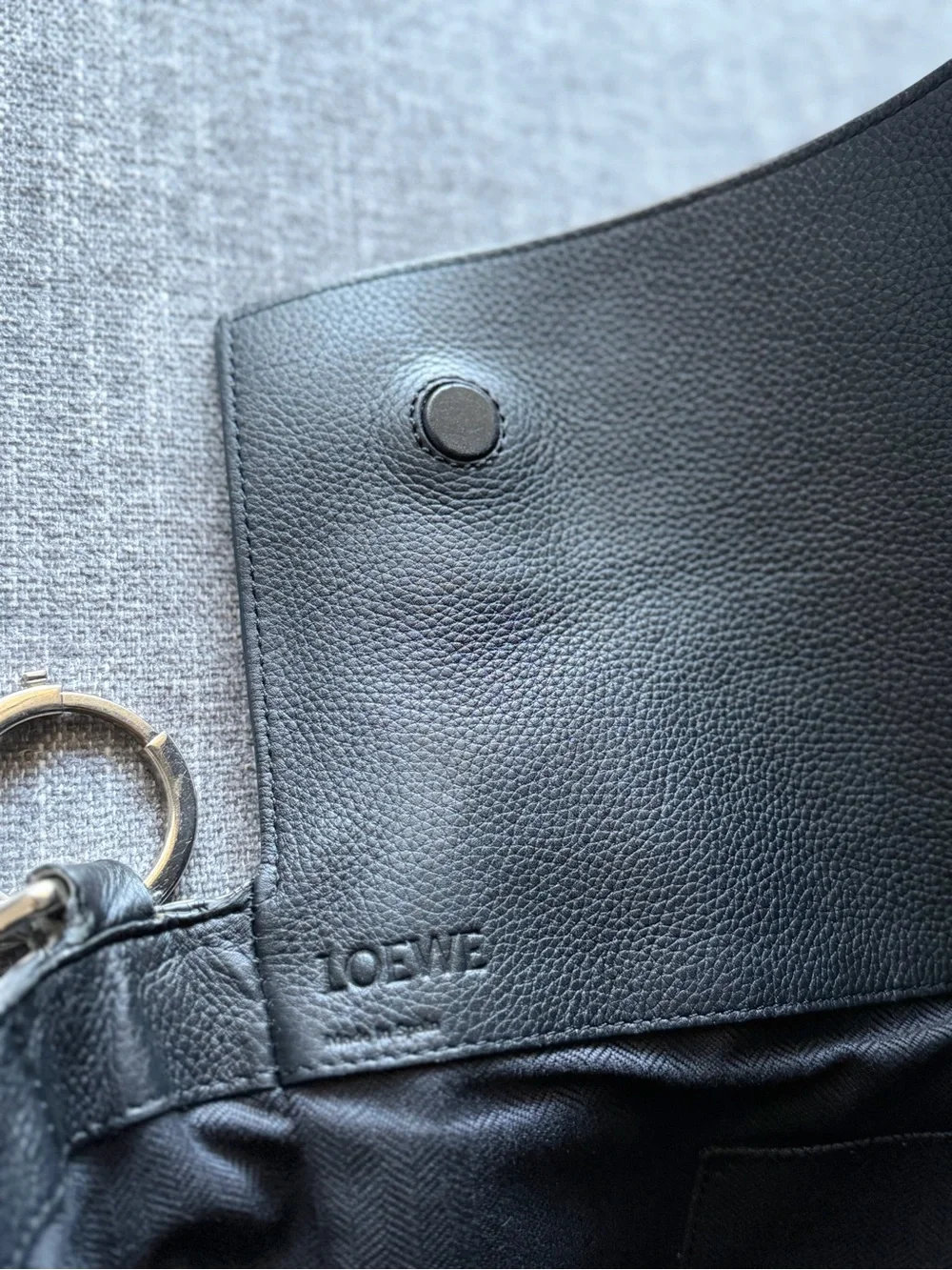 Loewe modern messenger